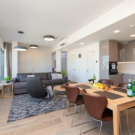 아파트 Central Lootsi Lux With Terrace And Parking 탈린