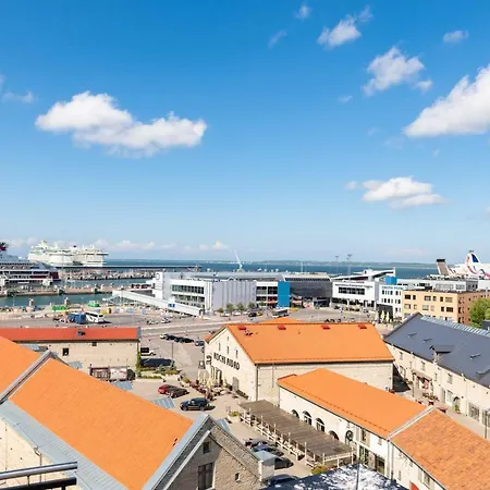 Central Lootsi Lux With Terrace And Parking 아파트 *